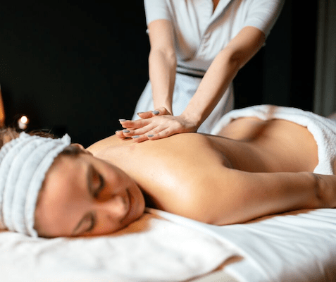 Guide: How to give the best massage with oil - OilsByNature.dk