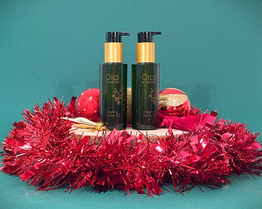 Winter Wonderland Hair: How Jojoba Oil Keeps Your Locks Merry and Bright - OilsByNature.dk